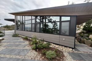 large house windows 2 Cleaner Choice - Kelowna house cleaning service example